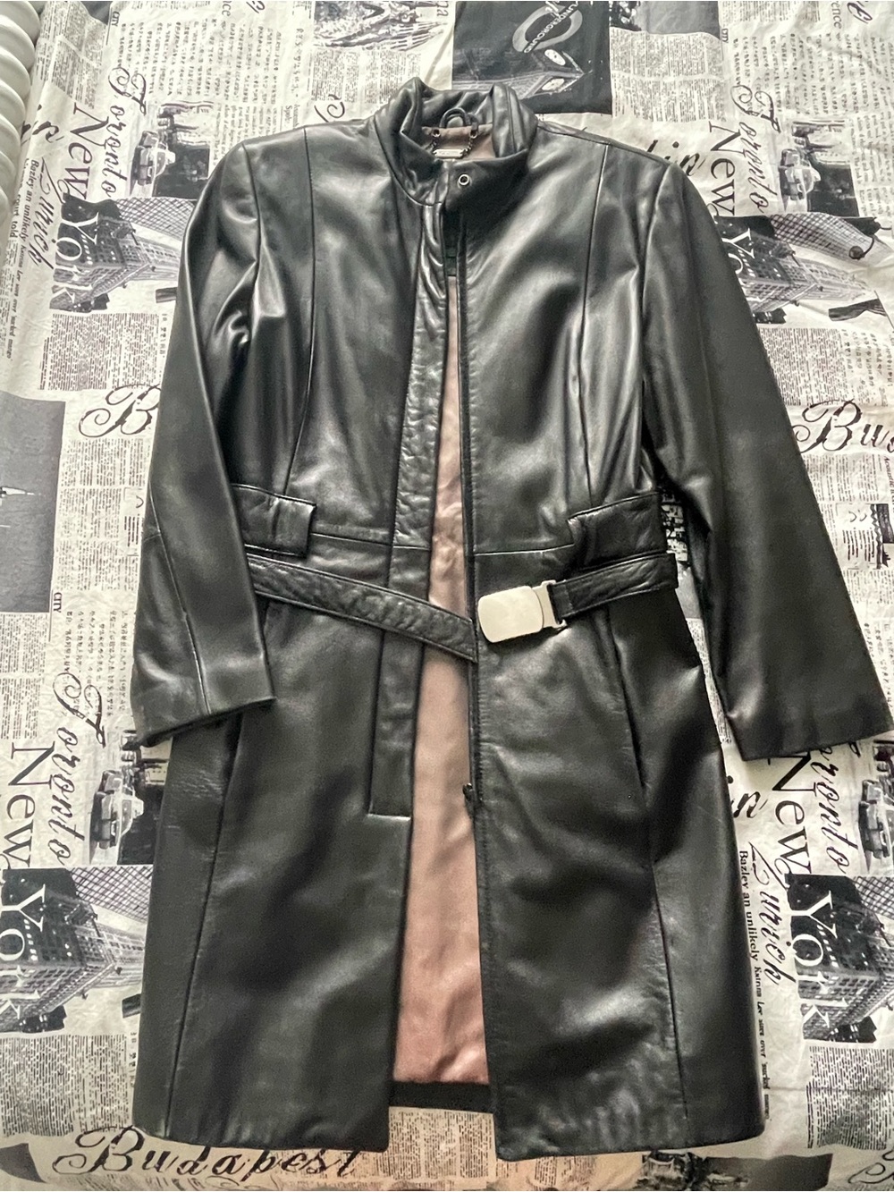 Danier Black Genuine Leather Belted Trench Coat with Taupe Lining